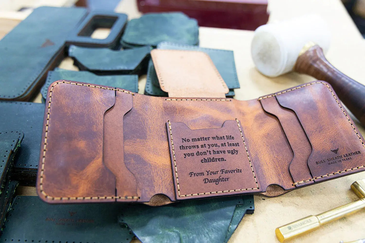 Best Men's Leather Wallet: Our Top Six Choices - Bull Sheath Leather Best men's leather wallet