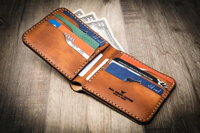 Benefits of Men's Large Wallets