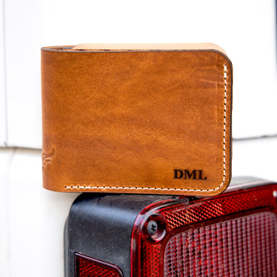 What To Look For When Buying a Bifold Wallet