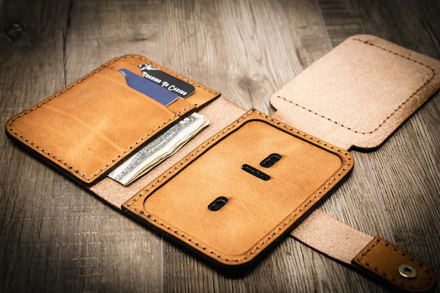 Badge-Vertical-Wallet Bull Sheath Leather