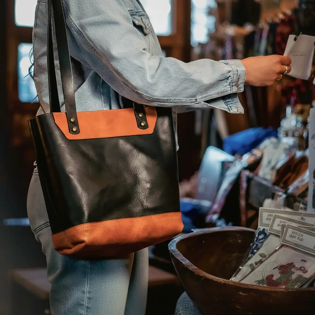 The Naomi Leather Tote Bag - Black