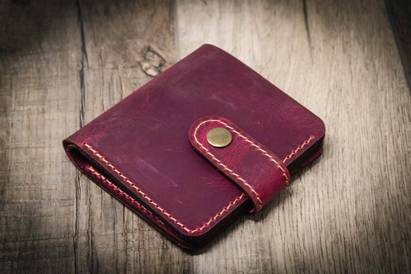 Glory Snap Bifold Wallet - Pink Bull Sheath Leather