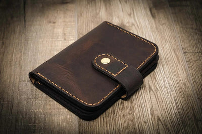 Badge Vertical Wallet - Walnut Bull Sheath Leather