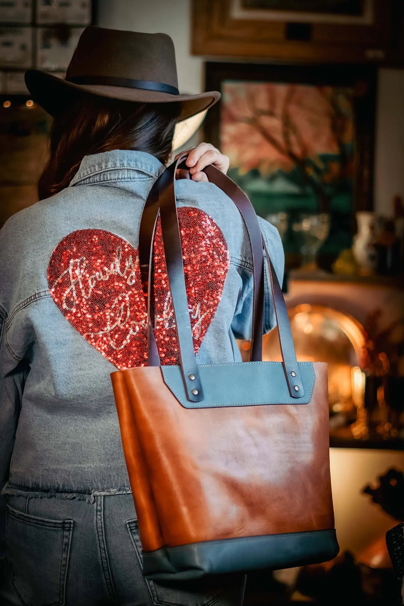 The Naomi Leather Tote Bag - Ocean Tide Bull Sheath Leather