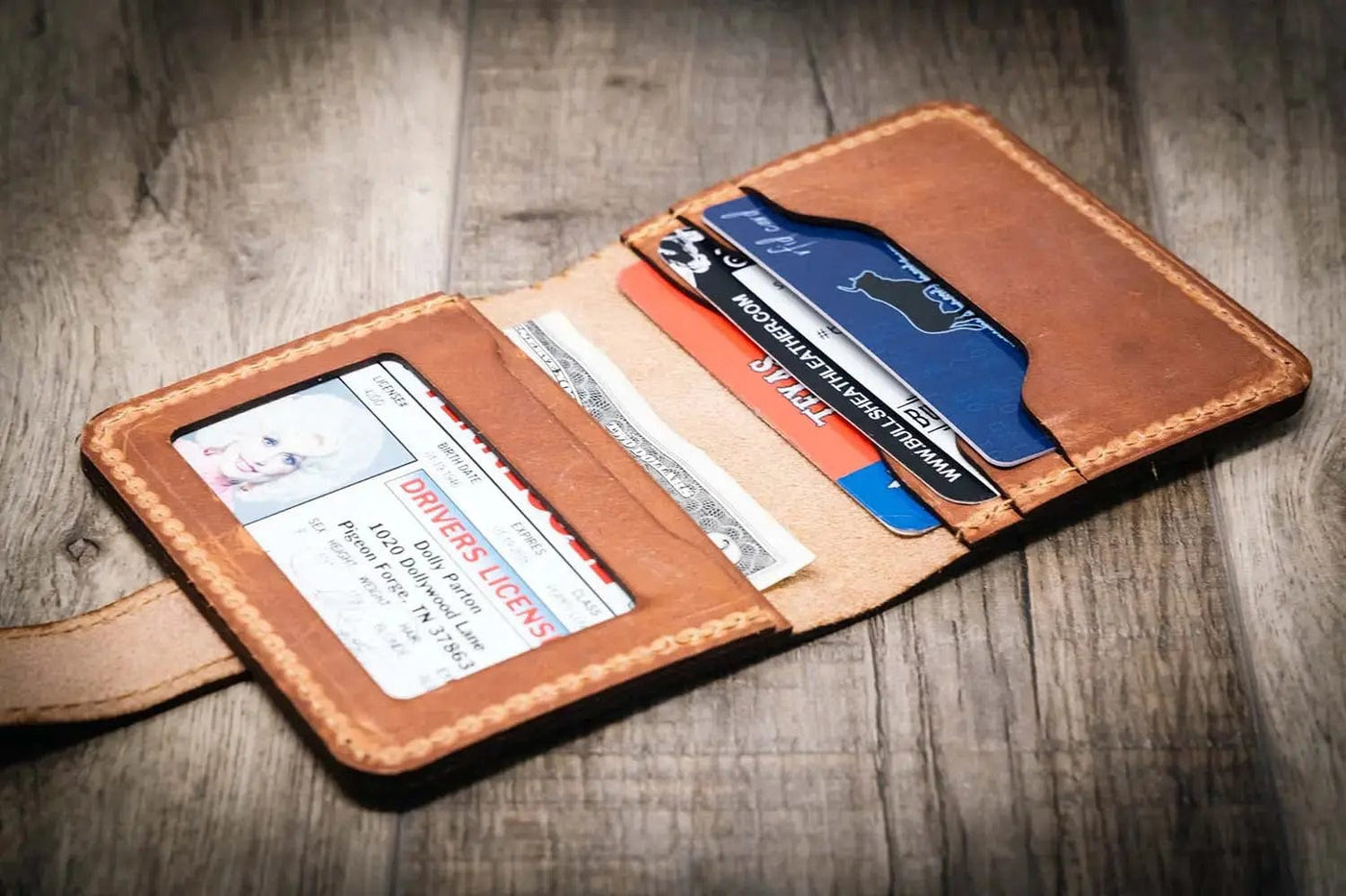 Victory Ladies Minimalist Wallet - Walnut Bull Sheath Leather