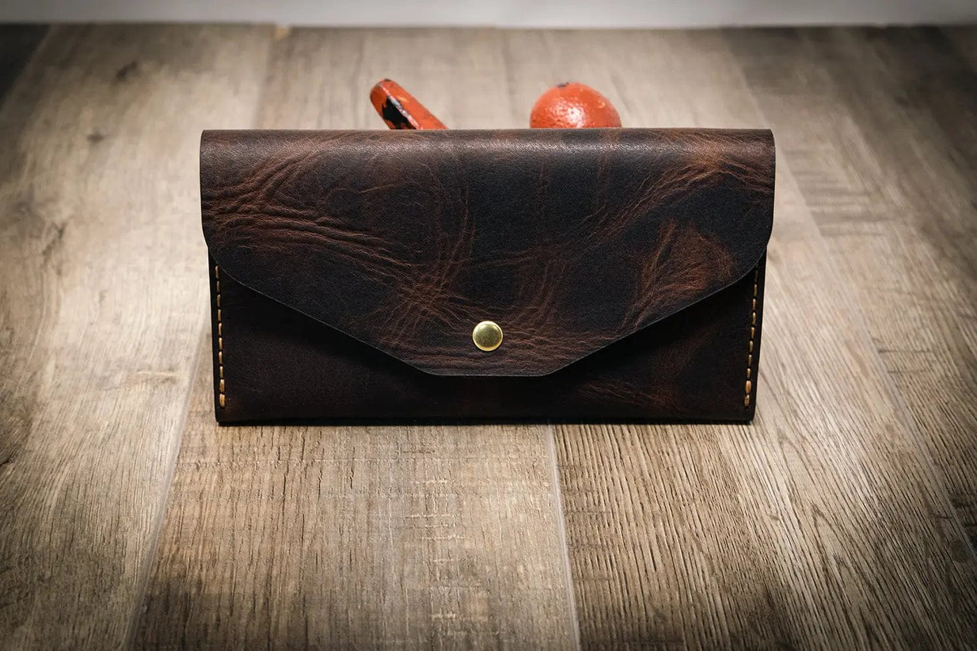 Badge Clutch Wallet - Walnut Bull Sheath Leather