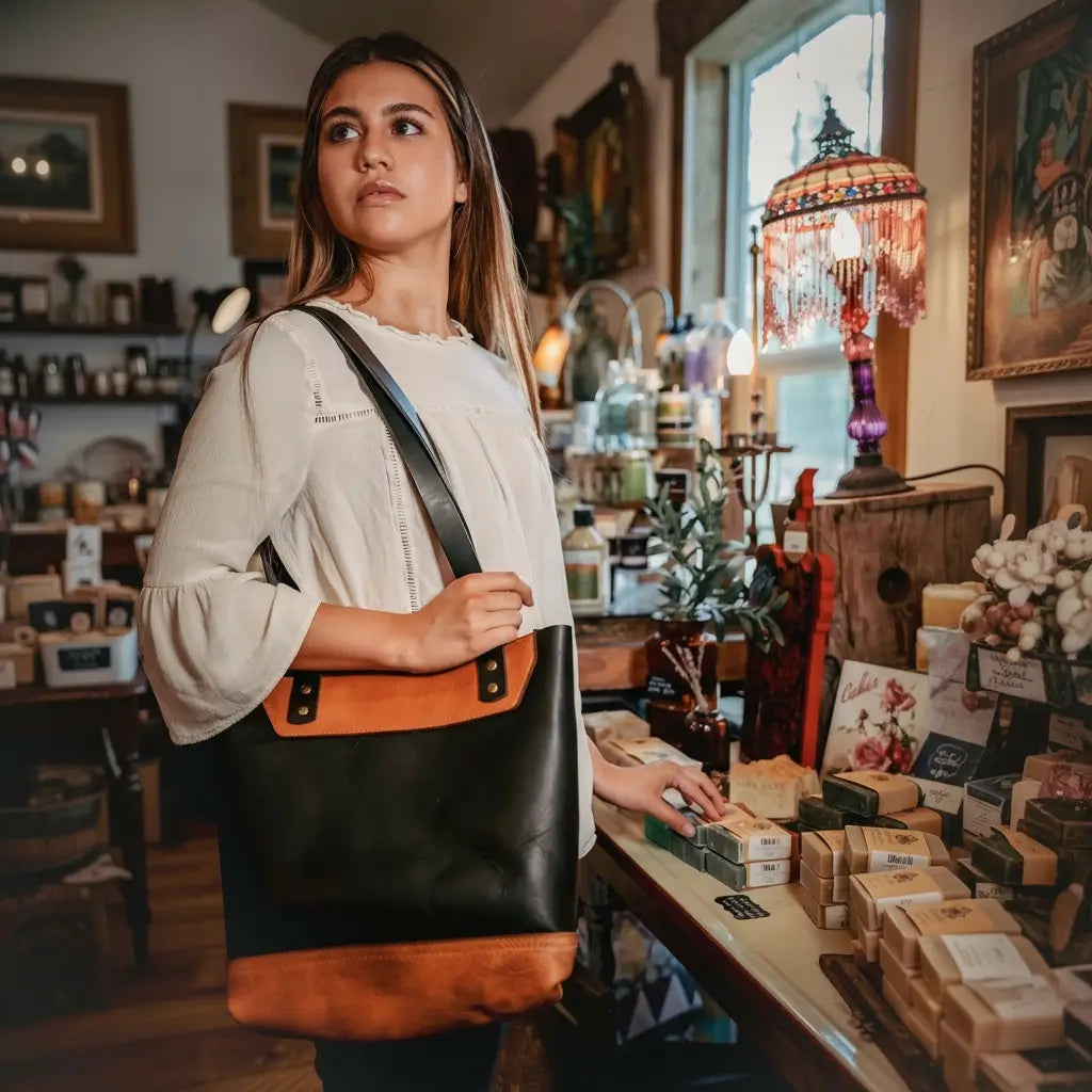 The Naomi Leather Tote Bag - Black