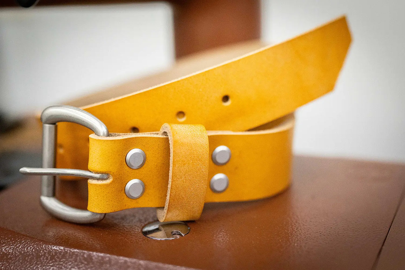 Men's Leather Belt - Saddle Tan Bull Sheath Leather