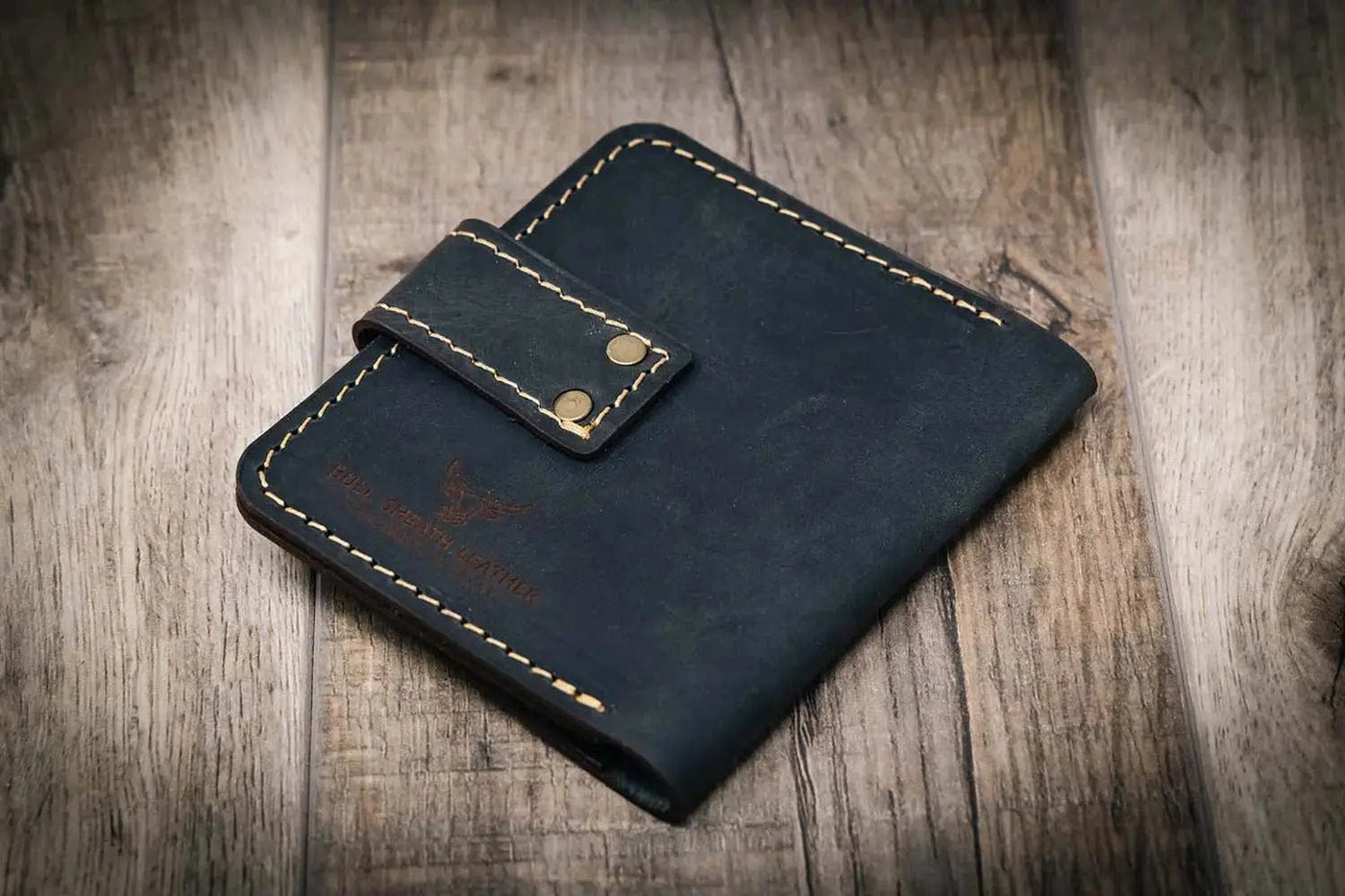 Victory Ladies Minimalist Wallet - Black Bull Sheath Leather