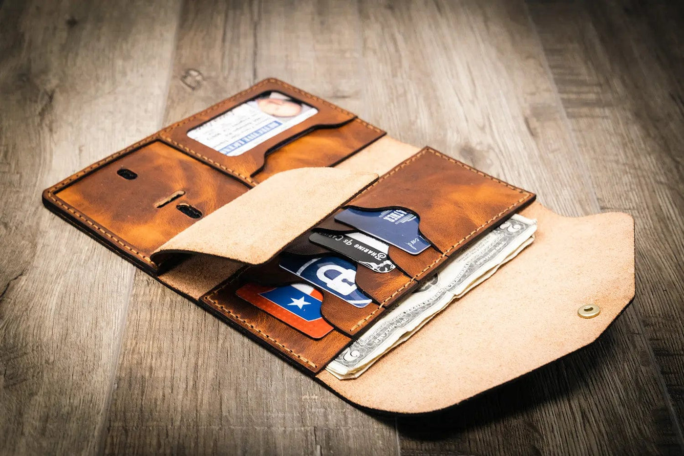 Badge Clutch Wallet - Chestnut Bull Sheath Leather