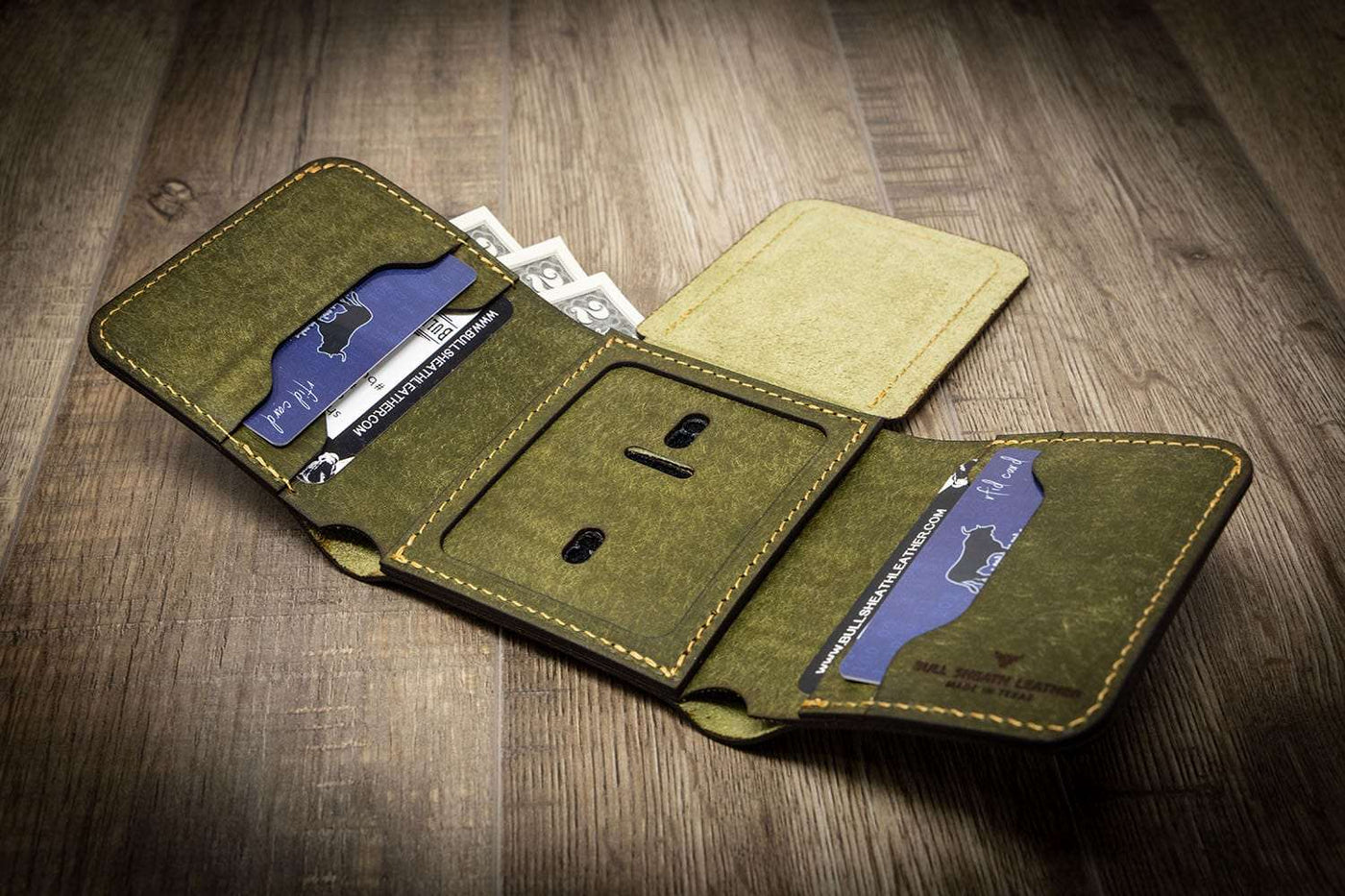 Trifold badge wallet