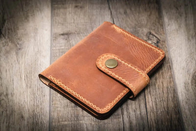 Victory Ladies Minimalist Wallet - Walnut Bull Sheath Leather