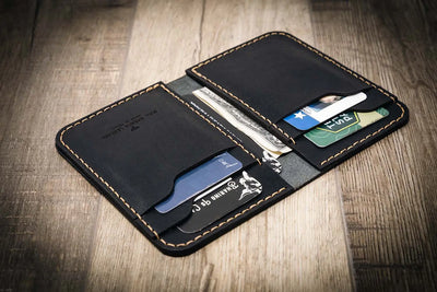 Slim wallets for men