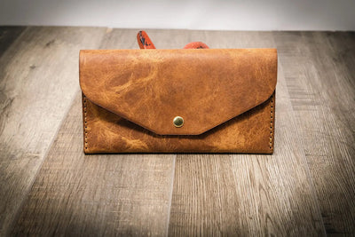 Badge Clutch Wallet - Saddle Tan Bull Sheath Leather